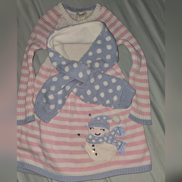 C.Rowley: 🩷/🤍Sweater Dress w/Rhinestone Embroidered Snowman & Matching Scarf - Picture 2 of 13